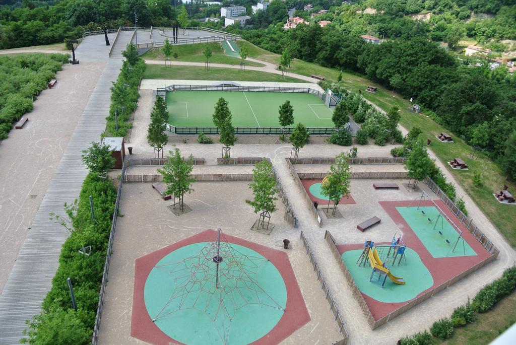 A L'Oree Du Bois Rillieux-la-Pape Cameră foto